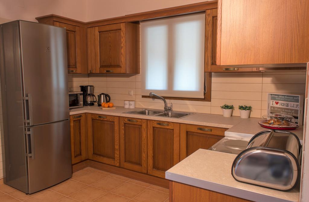 Aletro Villa Áyios Nikítas エクステリア 写真